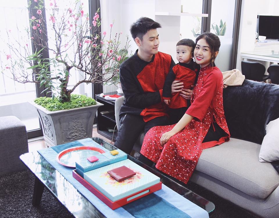 em gai nguoi noi tieng anh 10