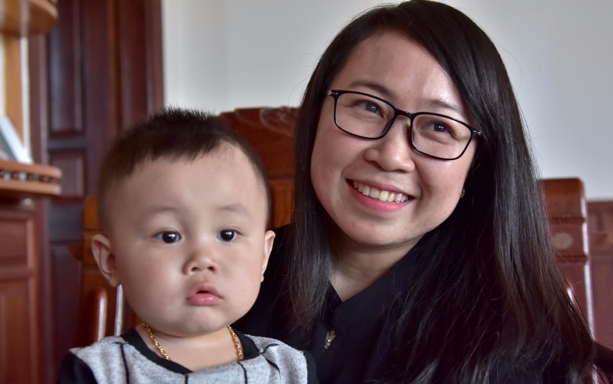 Co giao tre mang thai ho chi gai la chuyen nhan van nhat tuan qua hinh anh