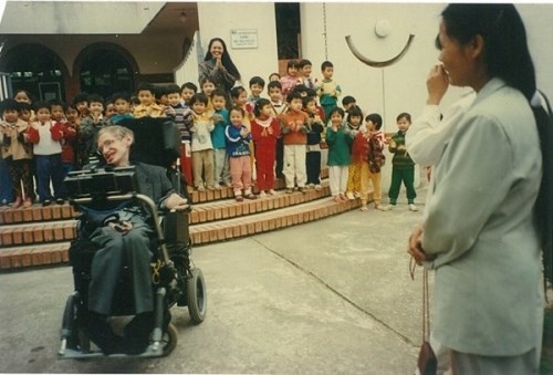 Stephen Hawking ảnh 2 Stephen Hawking anh 2