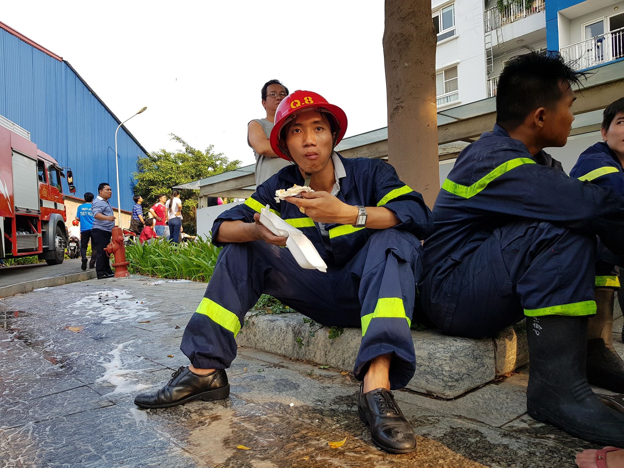 Cháy chung cư ở Sài Gòn ảnh 2 Chay chung cu o Sai Gon anh 2