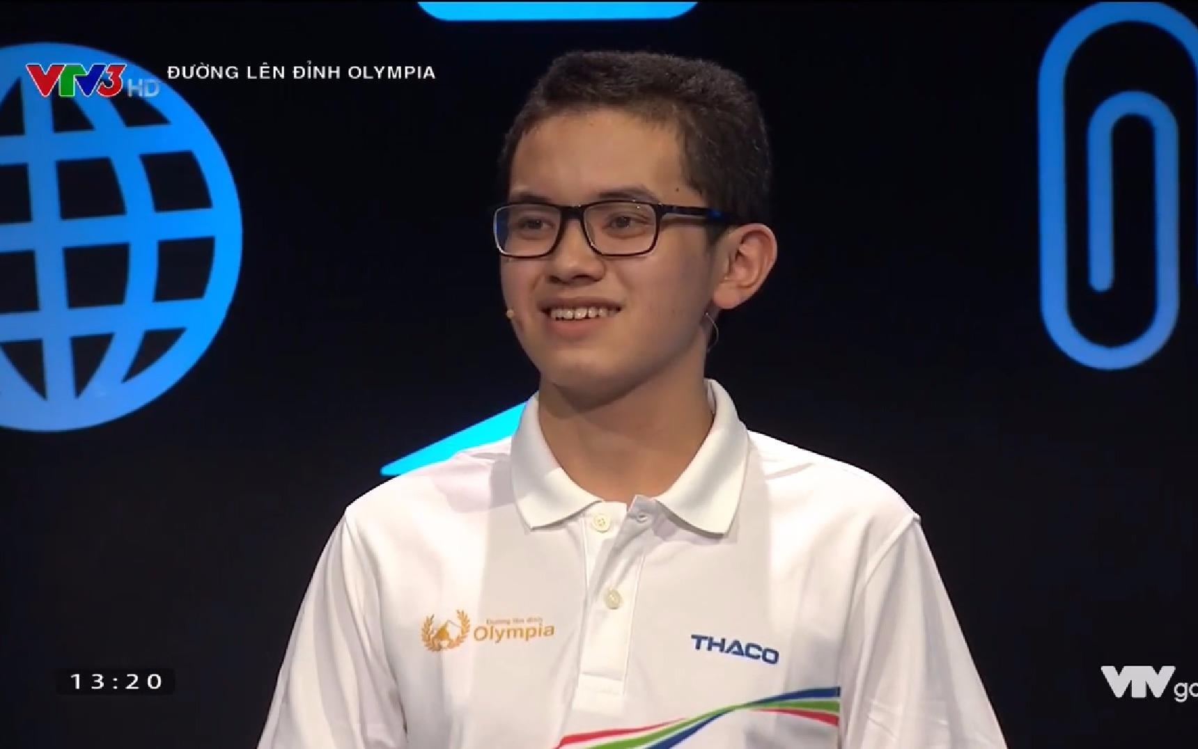 Phan thi Khoi dong cua Hoang Cuong hinh anh