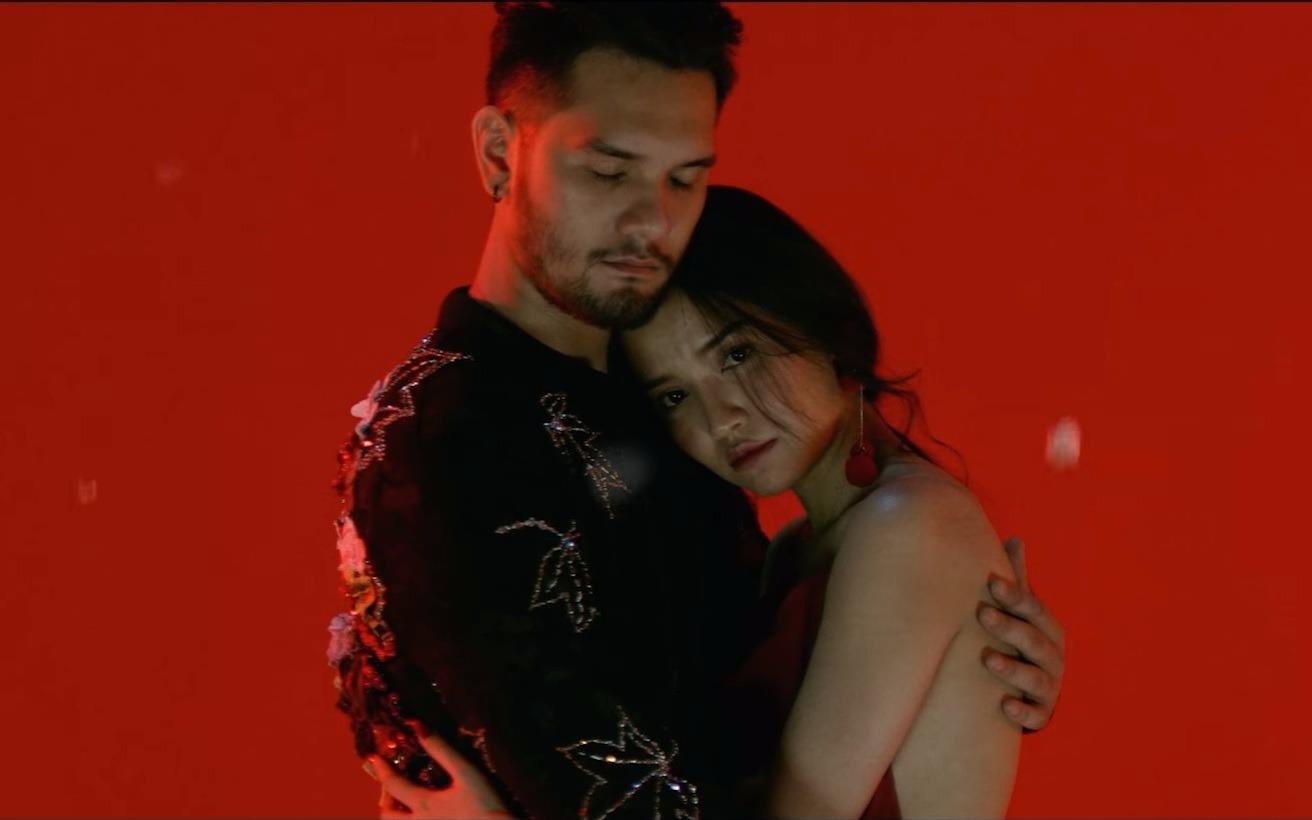 'Nam than lai Nga' lam ban trai Bich Phuong trong MV moi hinh anh