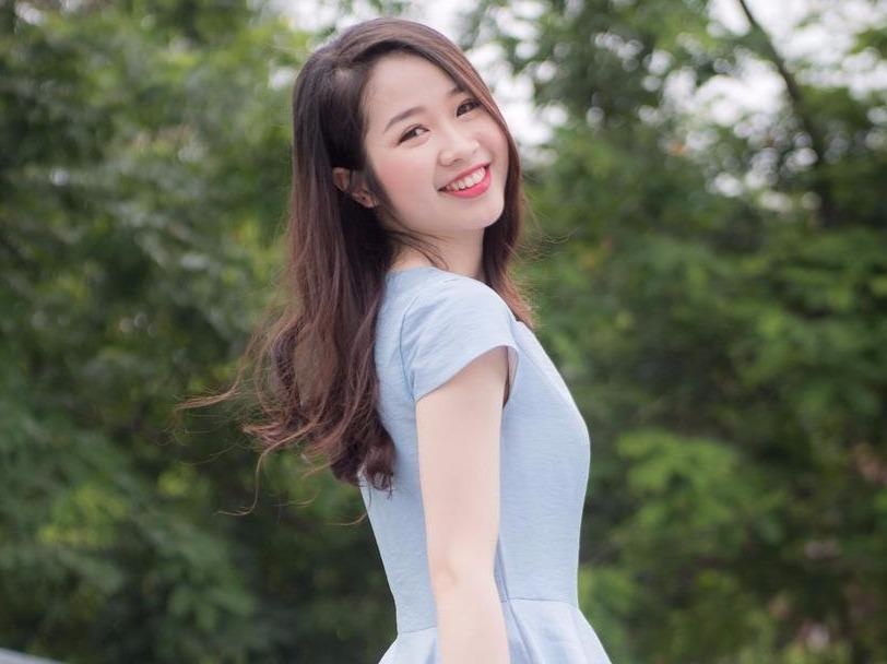 Hoa khoi Ngoai giao: 'Ban trai co rat nhieu nhung nguoi yeu thi chua' hinh anh