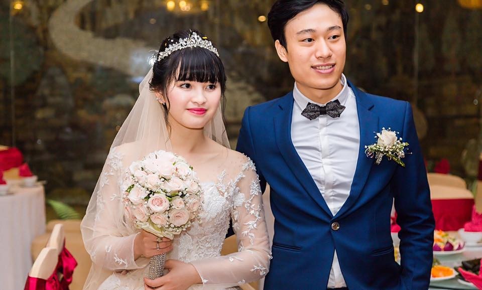 co gai nhan nuoi be 14 thang nang 3, 5 kg co bau anh 2