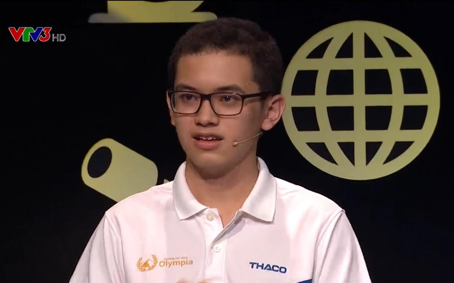 Hoang Cuong khong co doi thu ve diem so sau phan thi Ve dich hinh anh