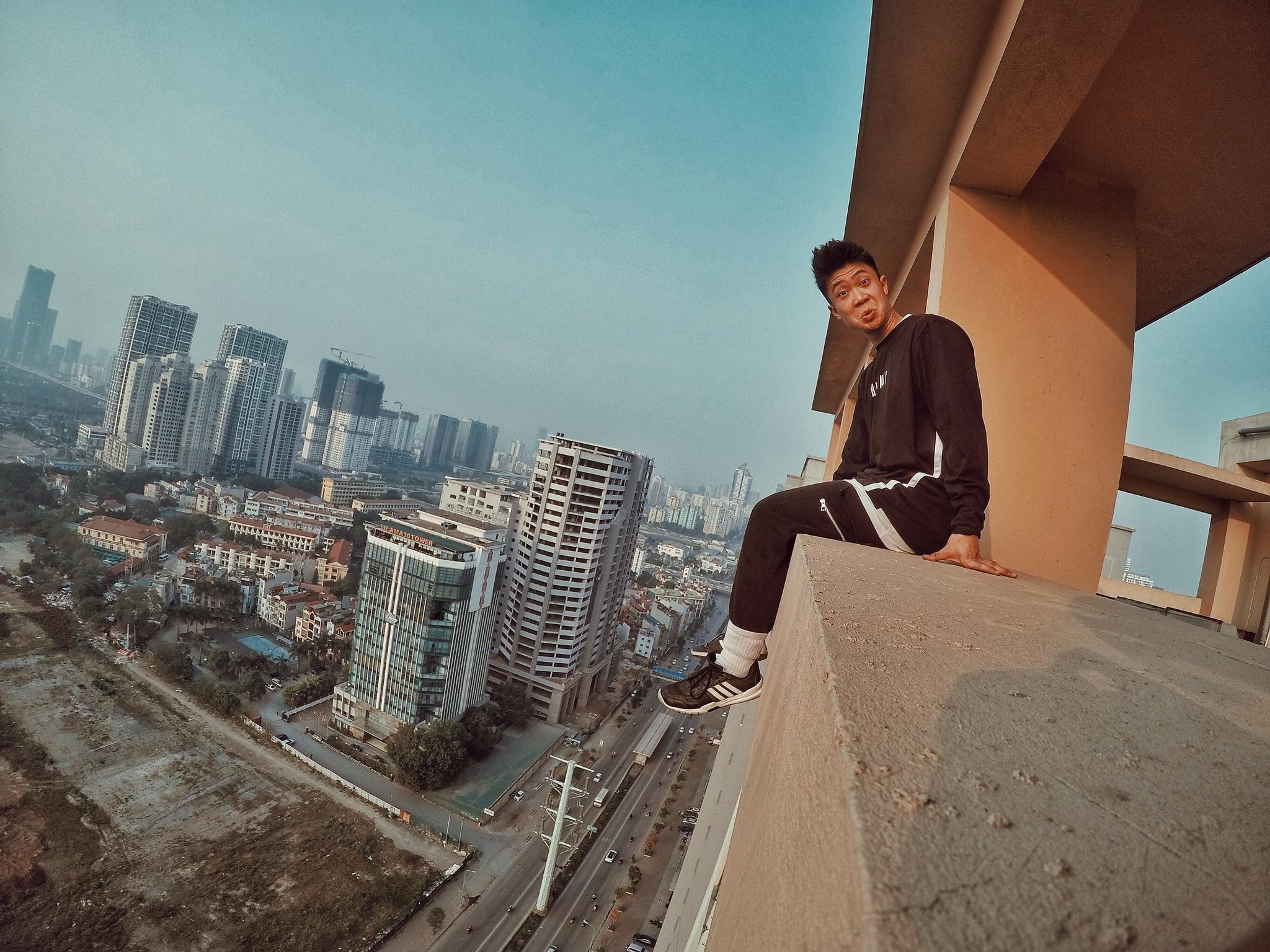 thử thách leo nóc nhà ảnh 12 thu thach leo noc nha anh 12