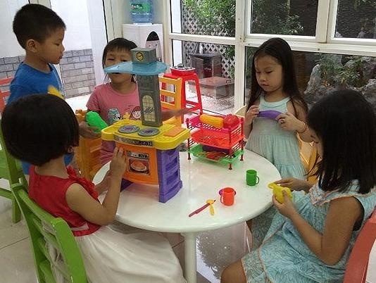 Nghi he cua con, noi lo cua cha me hinh anh