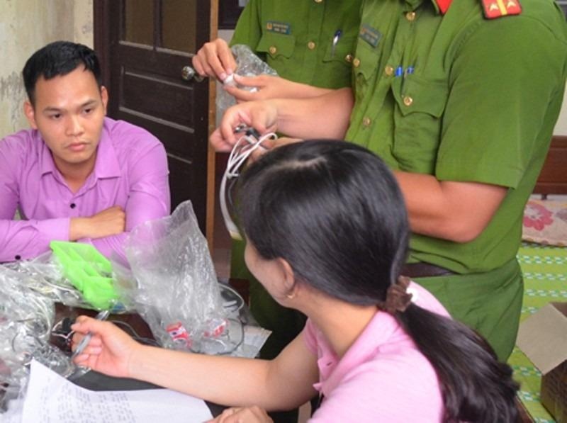 Triet pha duong day cho thue thiet bi tinh vi de gian lan thi cu hinh anh