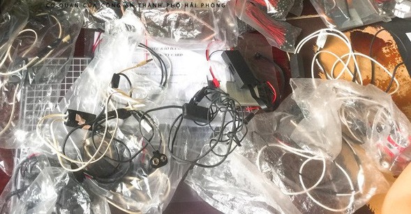 thiết bị gian lận thi cử ảnh 2 thiet bi gian lan thi cu anh 2