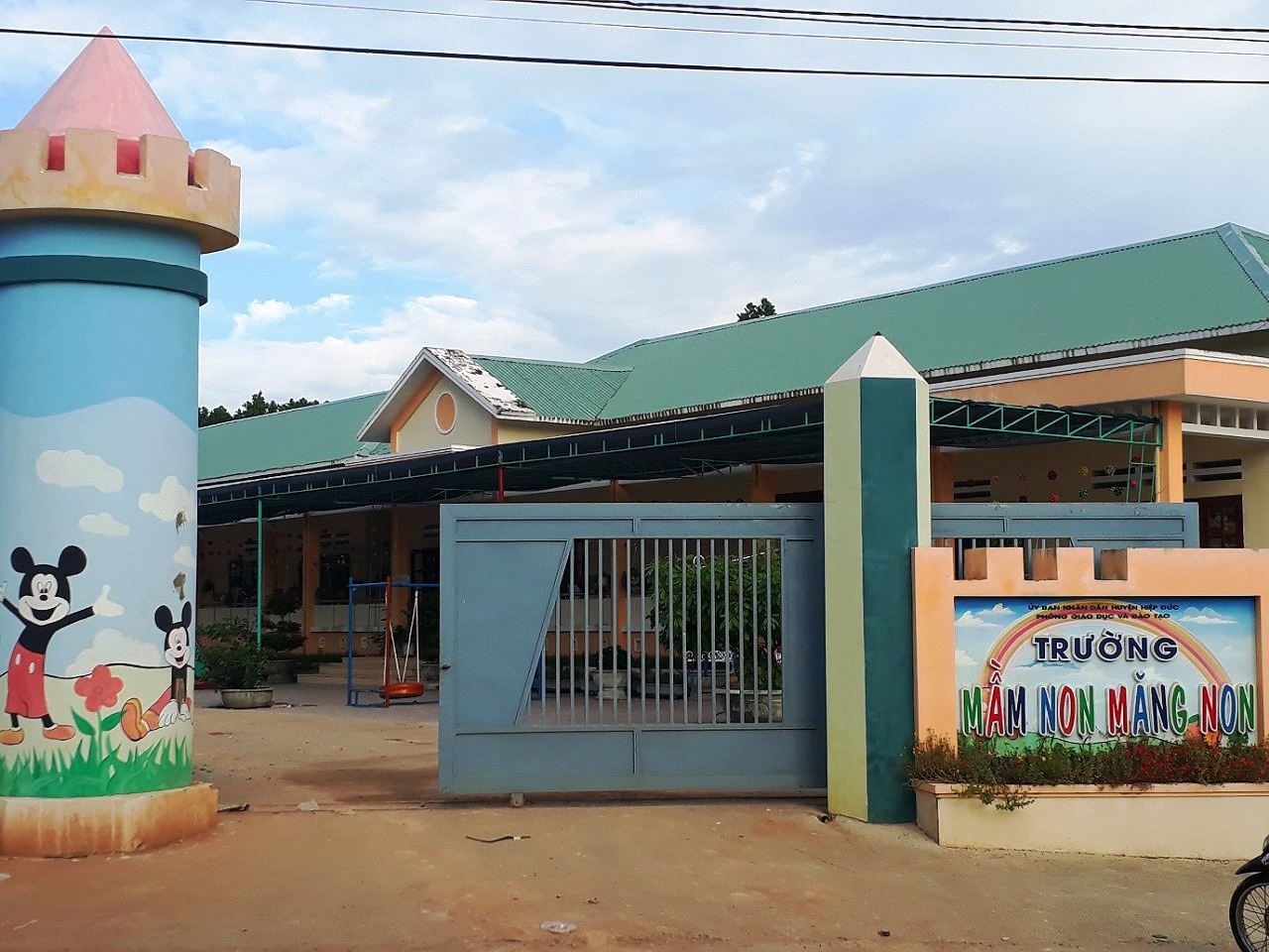 Nữ hiệu trưởng mầm non bị kỷ luật ảnh 1 Nu hieu truong mam non bi ky luat anh 1