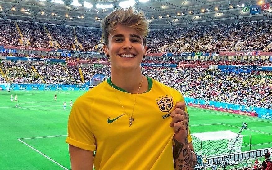 Hot boy giong Justin Bieber co vu Brazil tai World Cup 2018 hinh anh