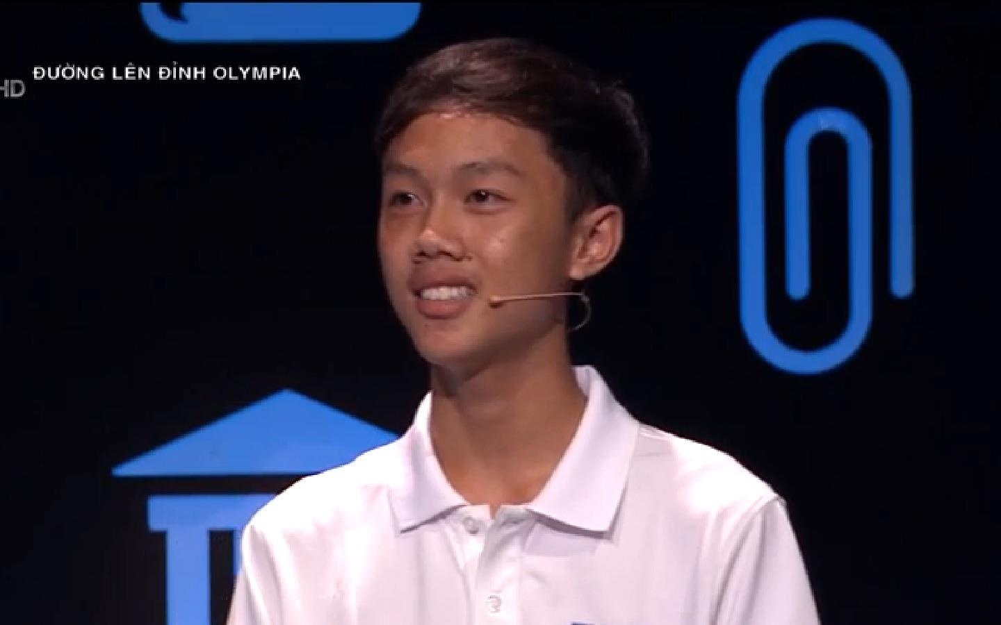 Tan Nhat dan dau voi 70 diem Khoi dong hinh anh