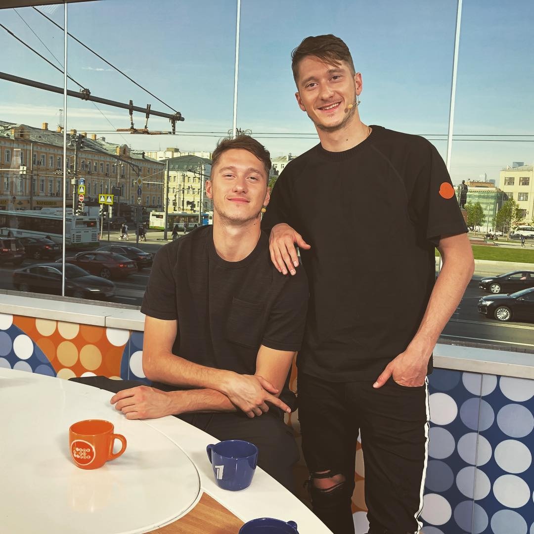 anh em sinh doi Miranchuk cua doi tuyen bong da Nga anh 4