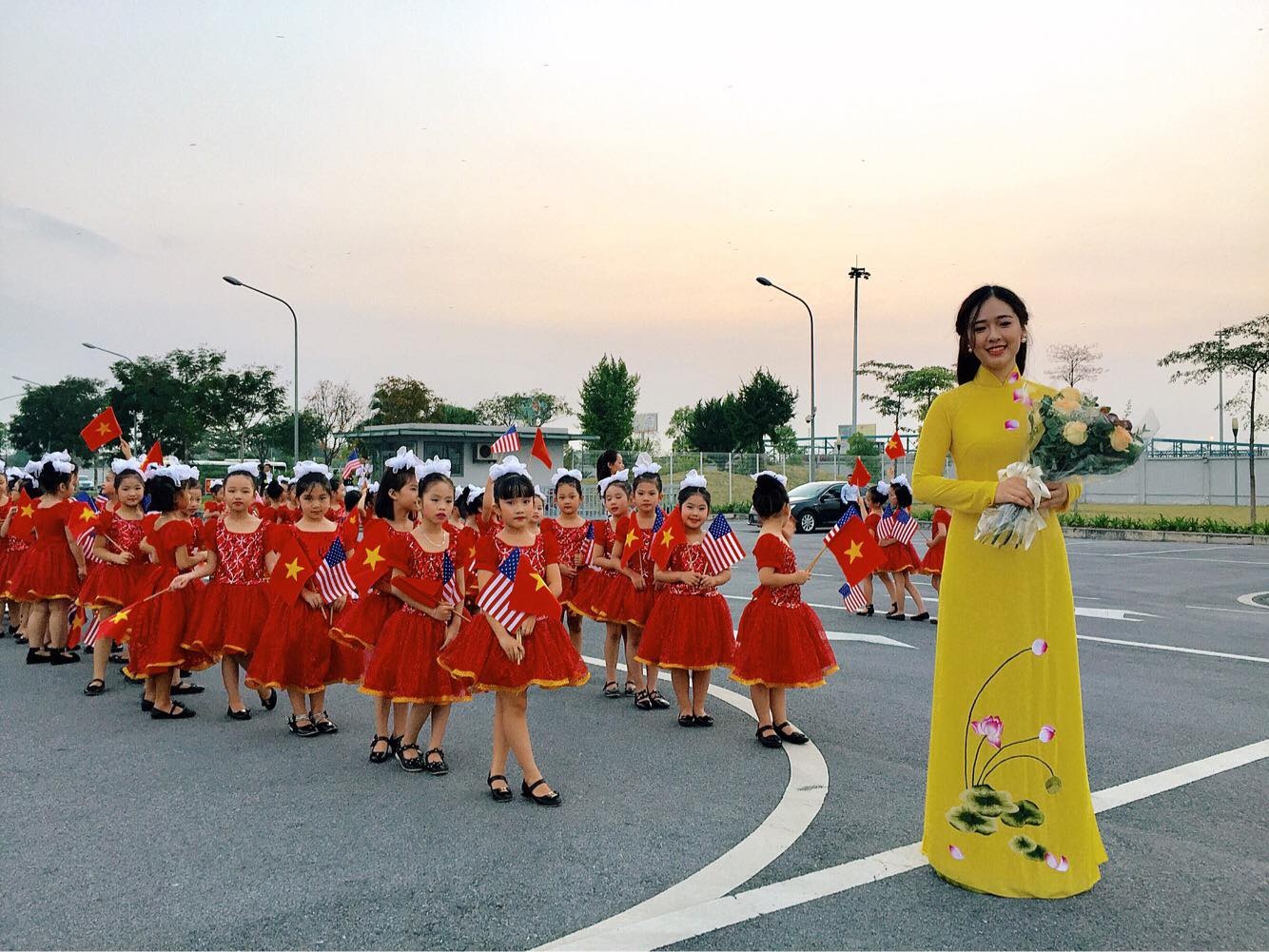 co gai tang hoa nguyen thu quoc gia anh 1