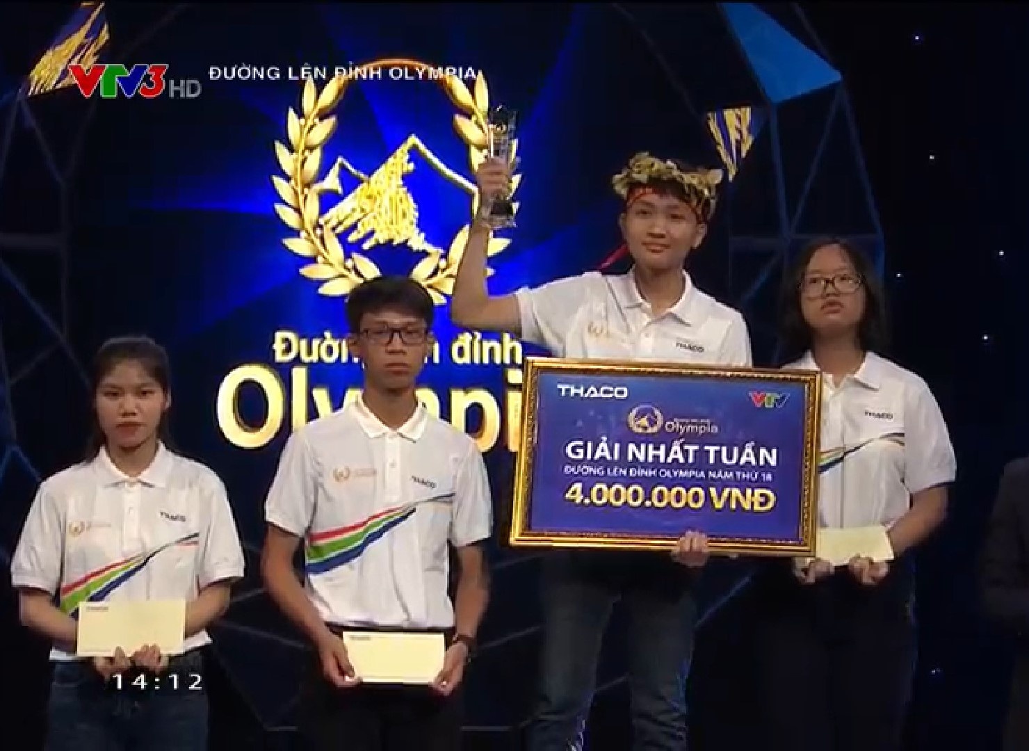 Duong len dinh Olympia anh 1