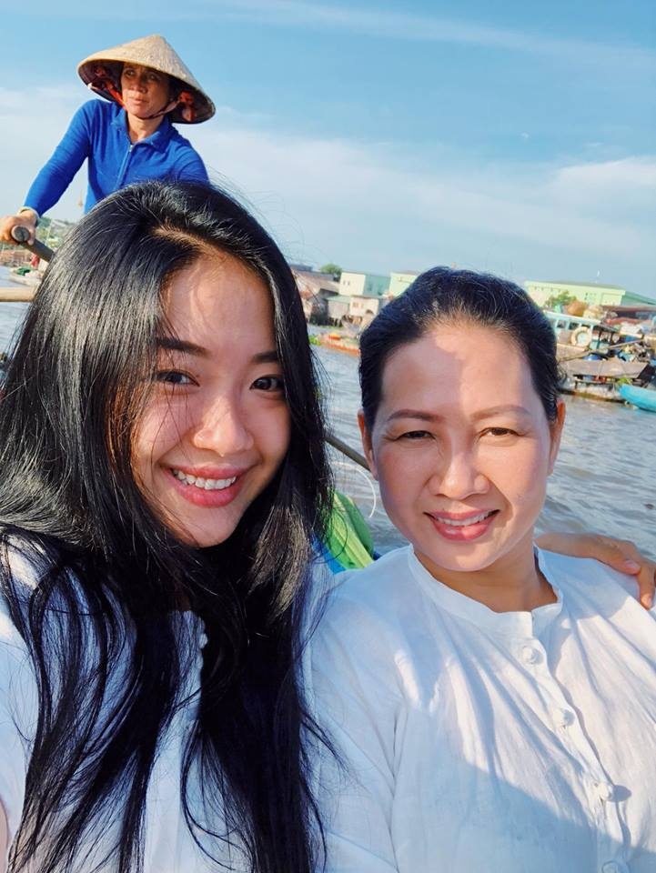 Con gái nghệ nhân Đoàn Thu Thủy ảnh 10 Con gai nghe nhan Doan Thu Thuy anh 10