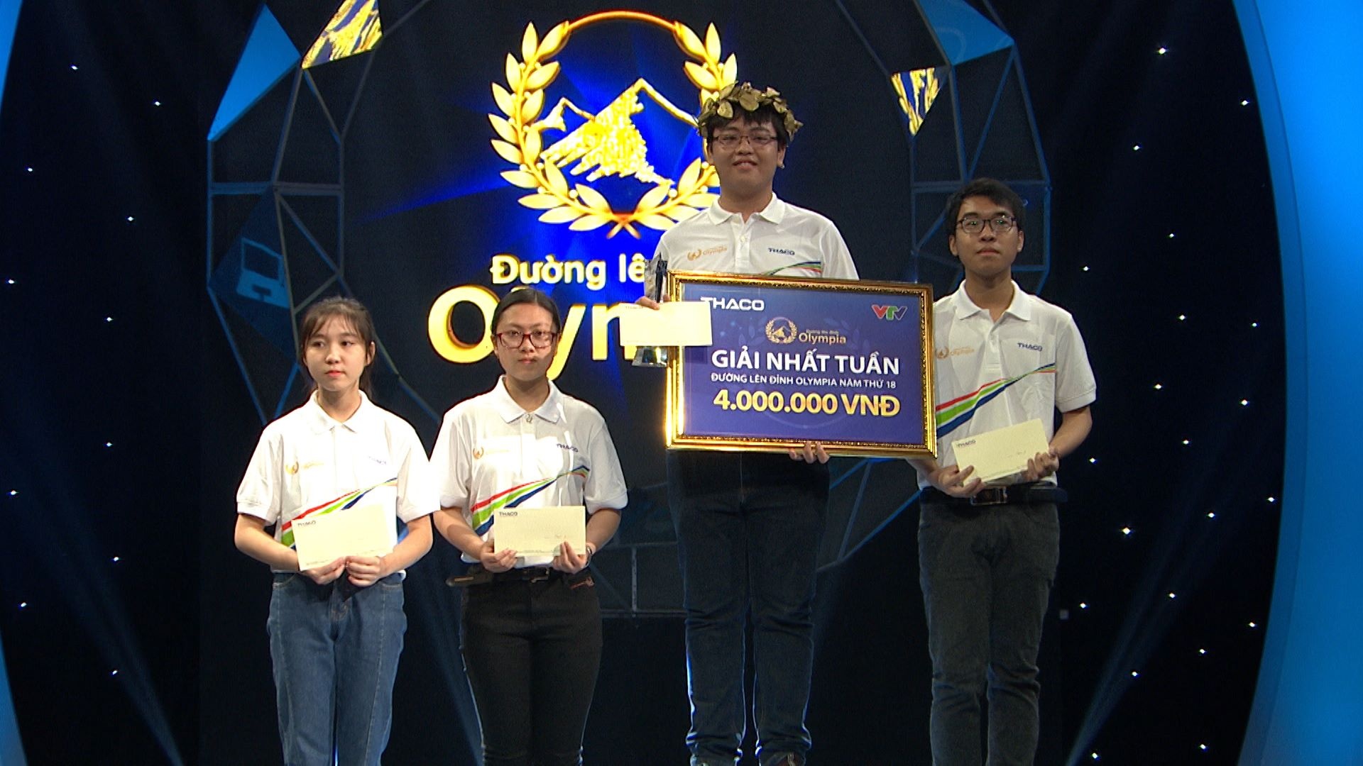 Duong len dinh Olympia anh 1