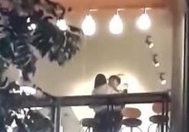 'May mua' tu quan tra sua den rap phim: Khong con biet xau ho la gi? hinh anh