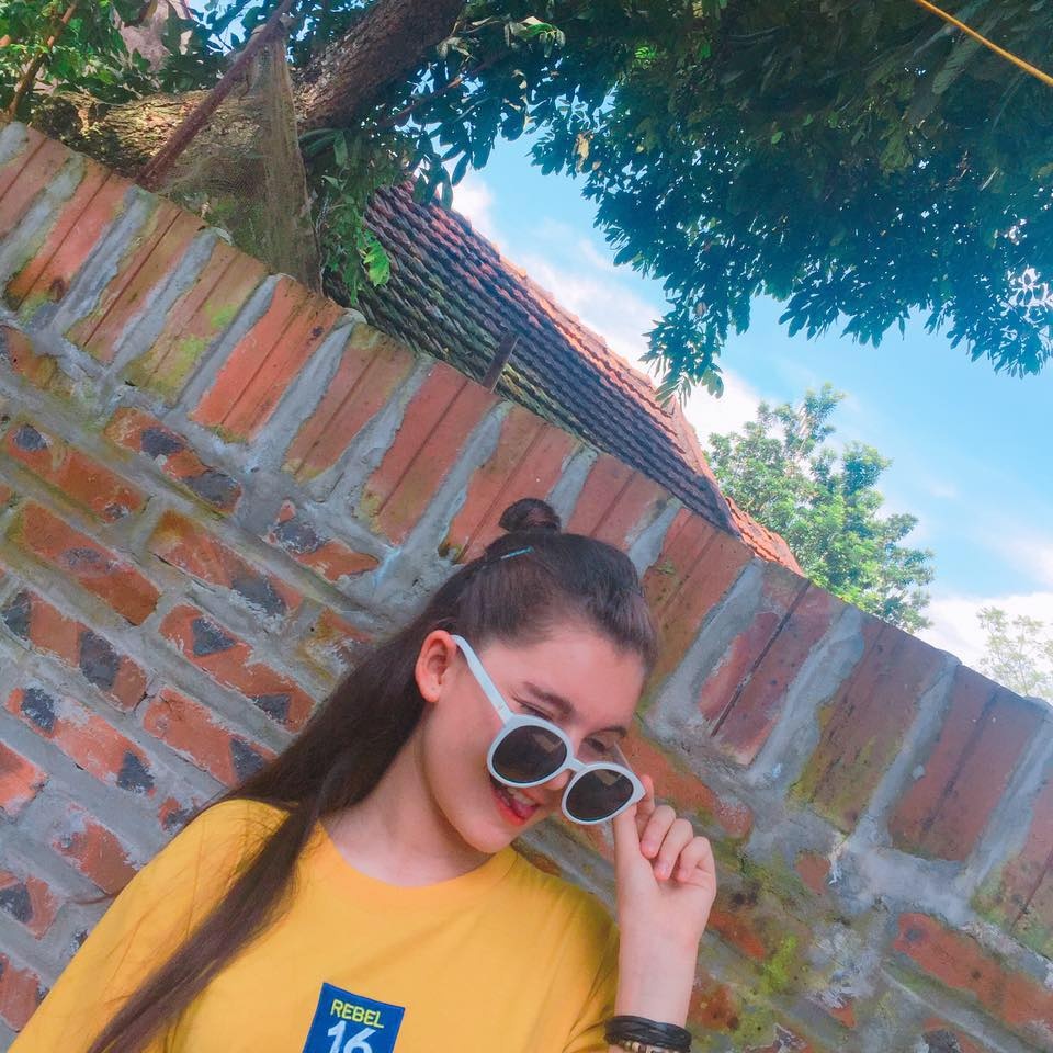 nu sinh lai Viet Nga cao 1, 70 m anh 8