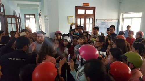 Cắt hợp đồng giáo viên ảnh 1 Cat hop dong giao vien anh 1