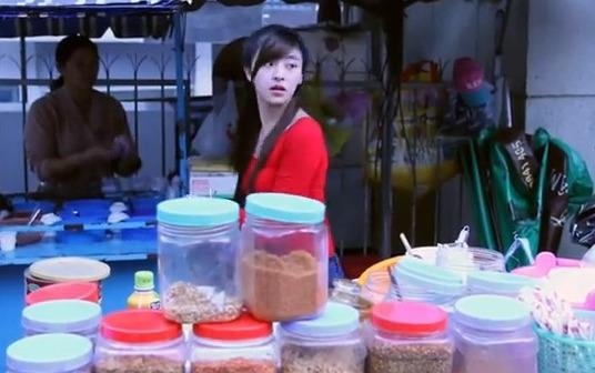 Nhan sac 'hot girl banh trang tron' Da Lat khi moi noi tieng hinh anh