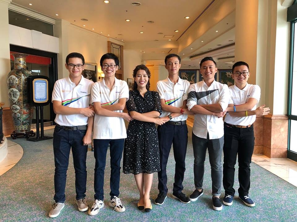 Duong len dinh Olympia anh 1