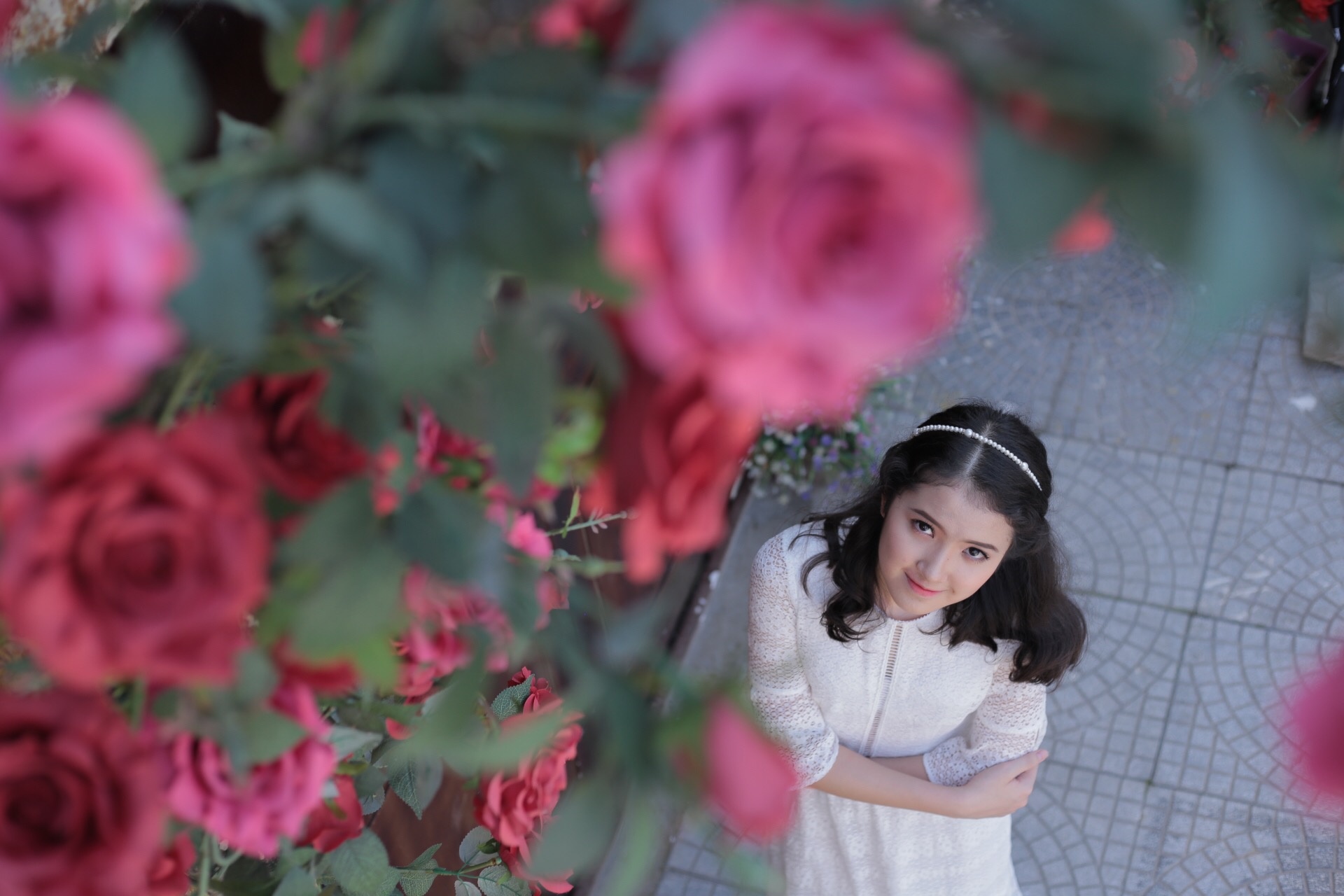 Nu sinh truong Nguyen Sieu hoc gioi anh 1