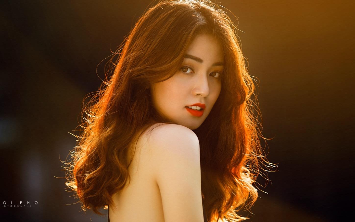 Nhan sac hoa khoi DH Y duoc Thai Nguyen 2018 thuong bi nham la gai Tay hinh anh