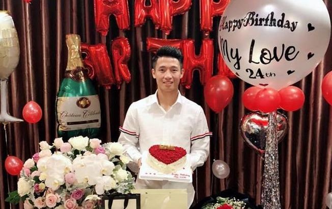 Hau ve Bui Tien Dung xac nhan co ban gai gay chu y tuan qua hinh anh