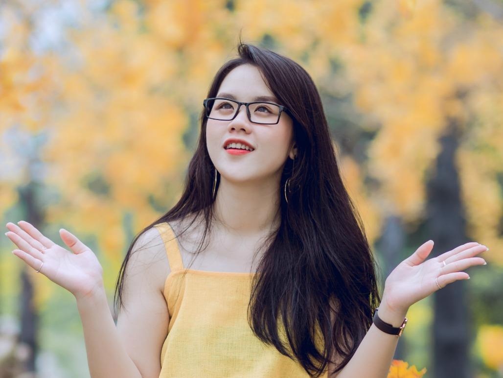 Cuu sinh vien Ngoai thuong xinh dep, nhan 3 hoc bong thac si o My hinh anh
