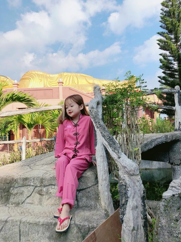 co gai 19 tuoi cao 1m25 nang 25 anh 9