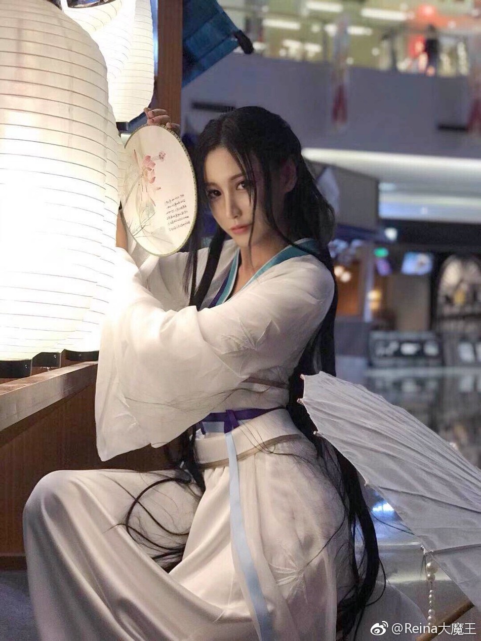 cosplay Thanh Xa Bach Xa anh 2