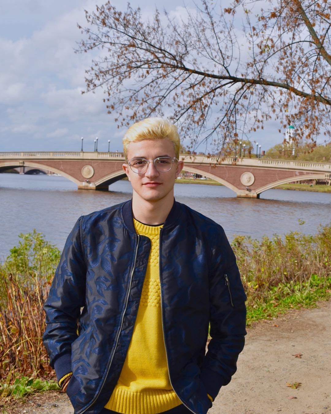 hot boy hoc gioi anh 6