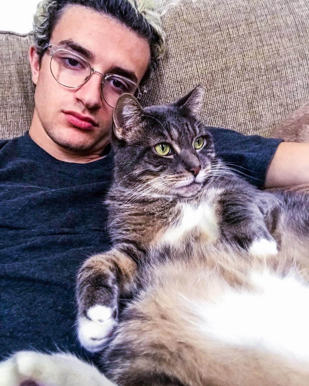 hot boy hoc gioi anh 8