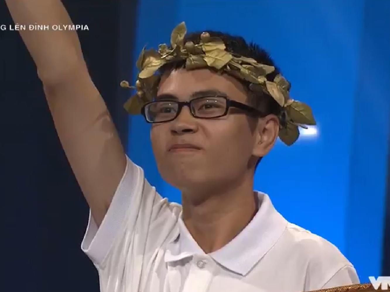 10X Nghe An gioi tieng Anh, 'cang choi cang hay' o thi thang Olympia hinh anh
