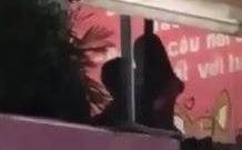 Them vu gioi tre dien canh nong tai quan tra sua gay phan cam tuan qua hinh anh