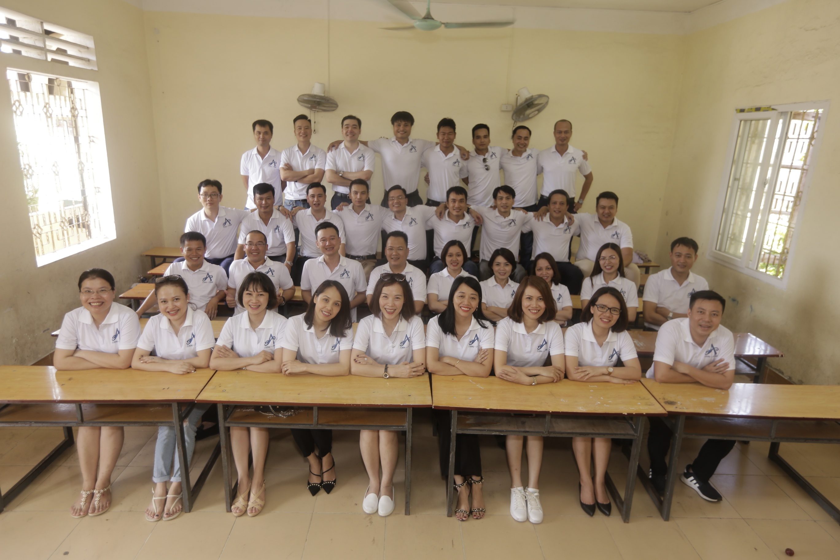 hop lop cap 2 sau 20 nam ra truong anh 1