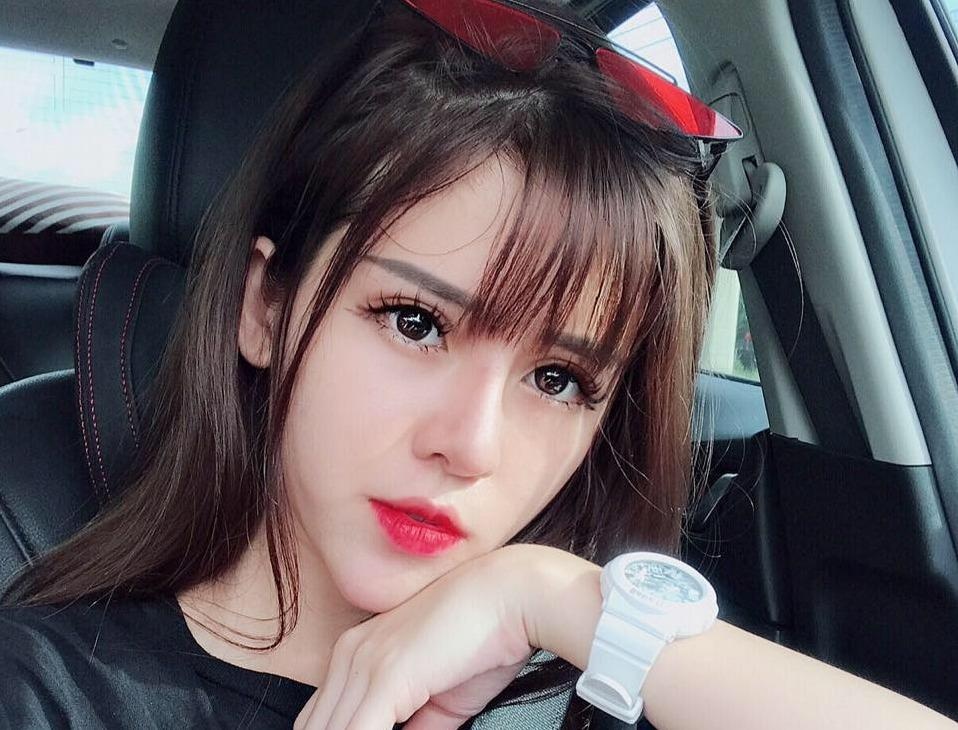 Vo sap cuoi xinh dep cua vlogger Huy Cung la ai? hinh anh