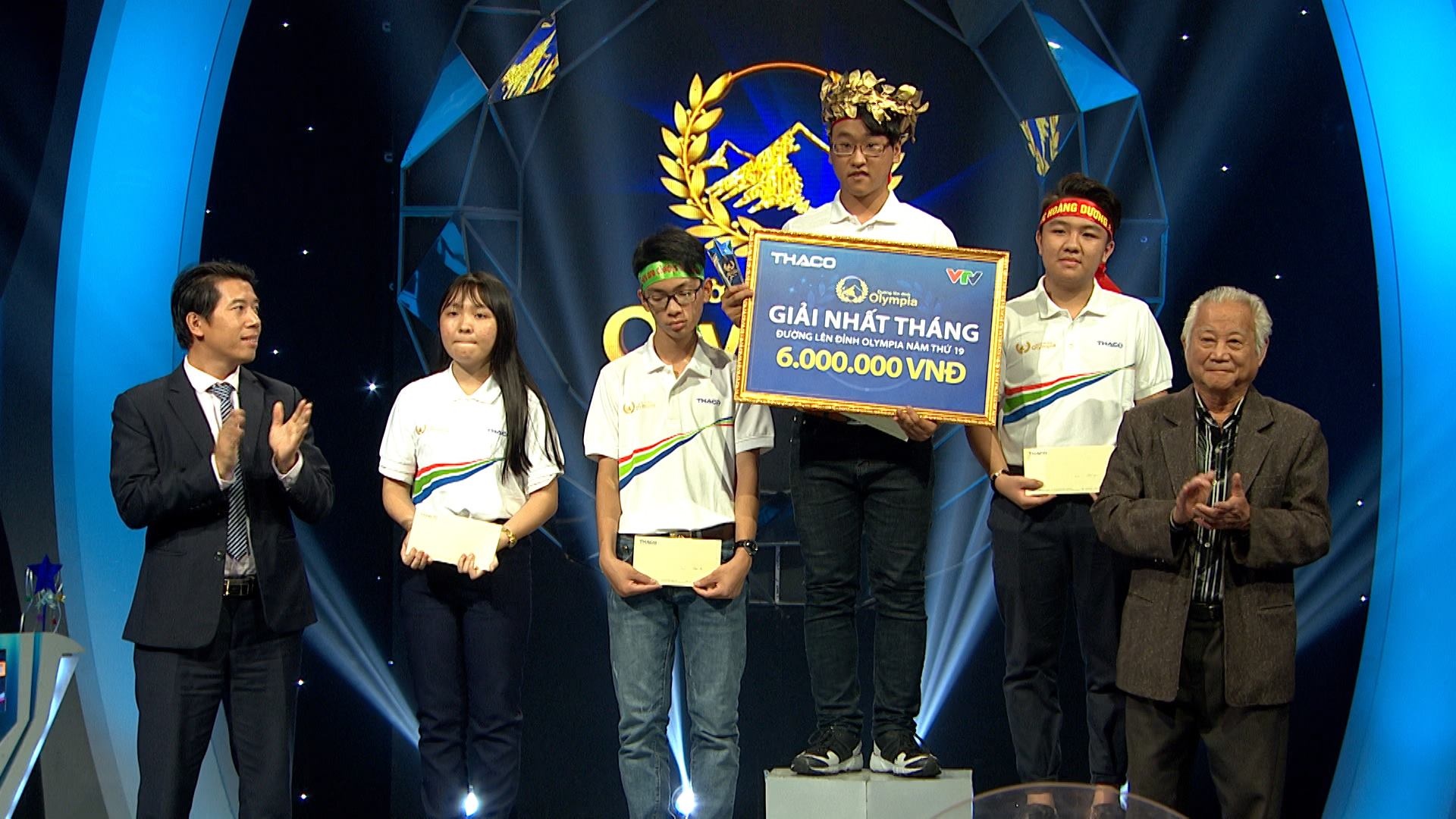 Duong len dinh Olympia anh 1