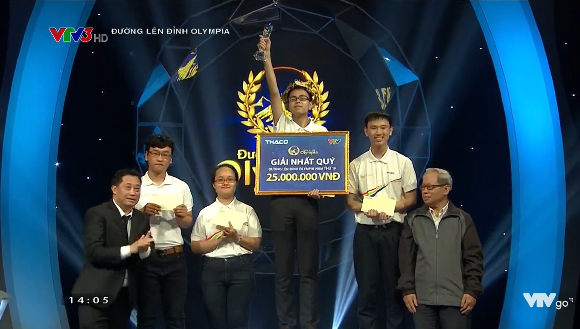 Duong len dinh Olympia anh 1