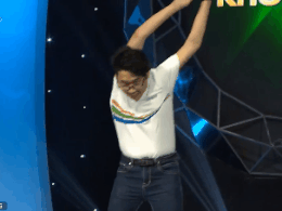 Nam sinh Hung Yen the hien tai be khop hinh anh