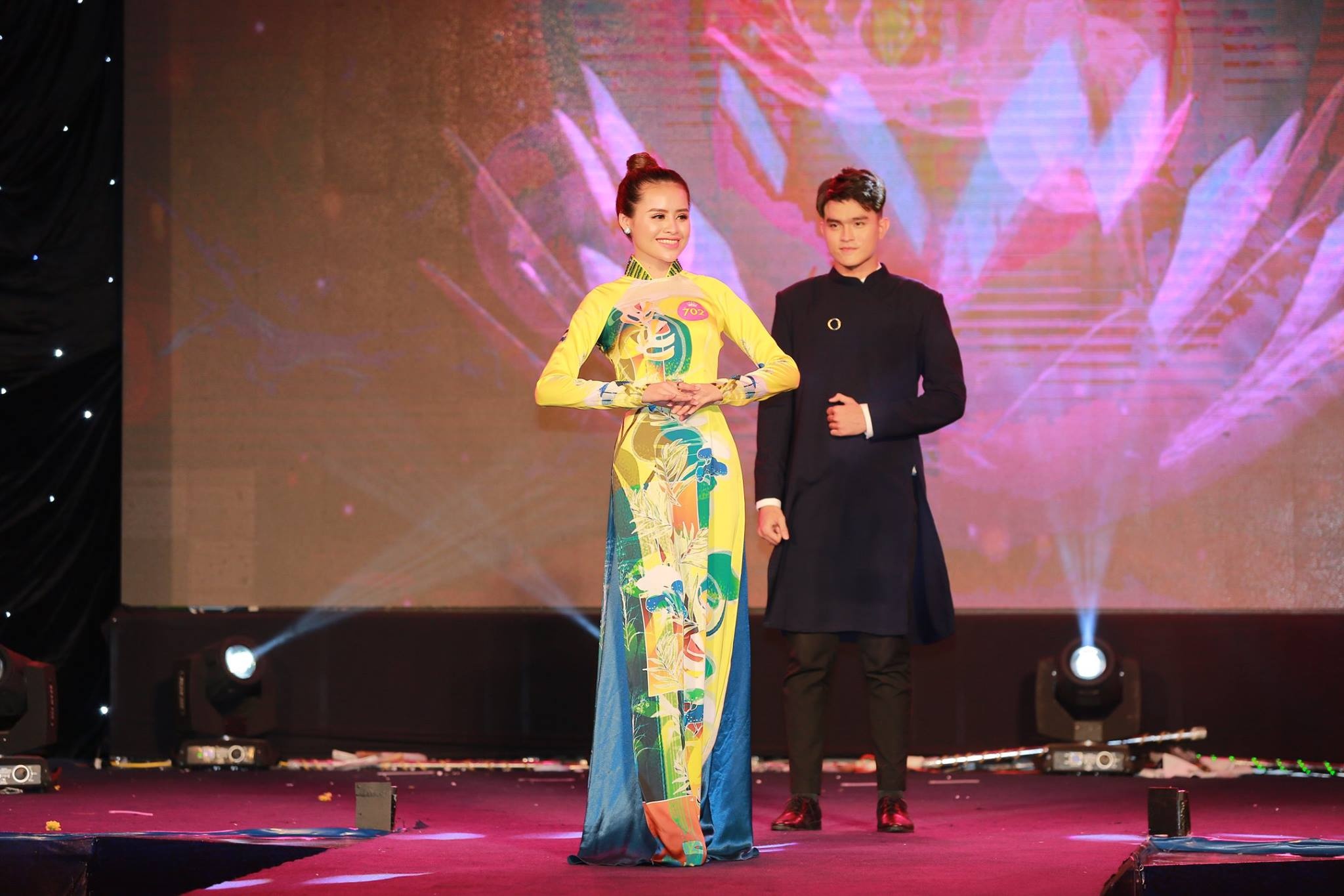 a khoi Miss Hutech 2019 anh 1