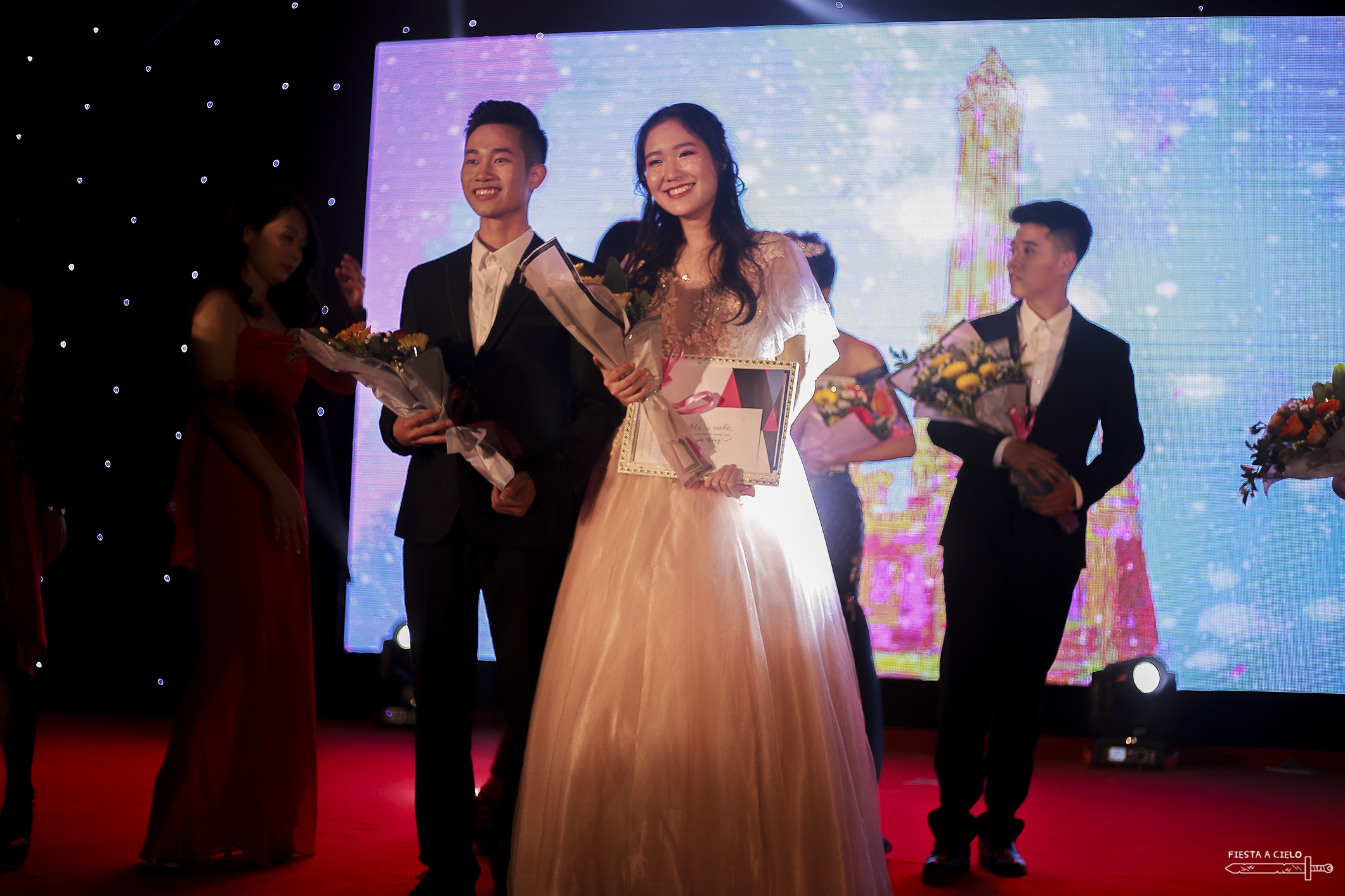 Cap dai su THPT chuyen Su pham 2019 anh 1