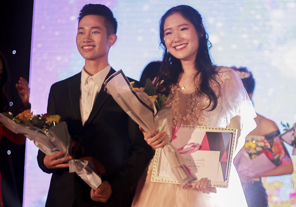 Cap dai su tai sac cua THPT chuyen Su pham Ha Noi hinh anh