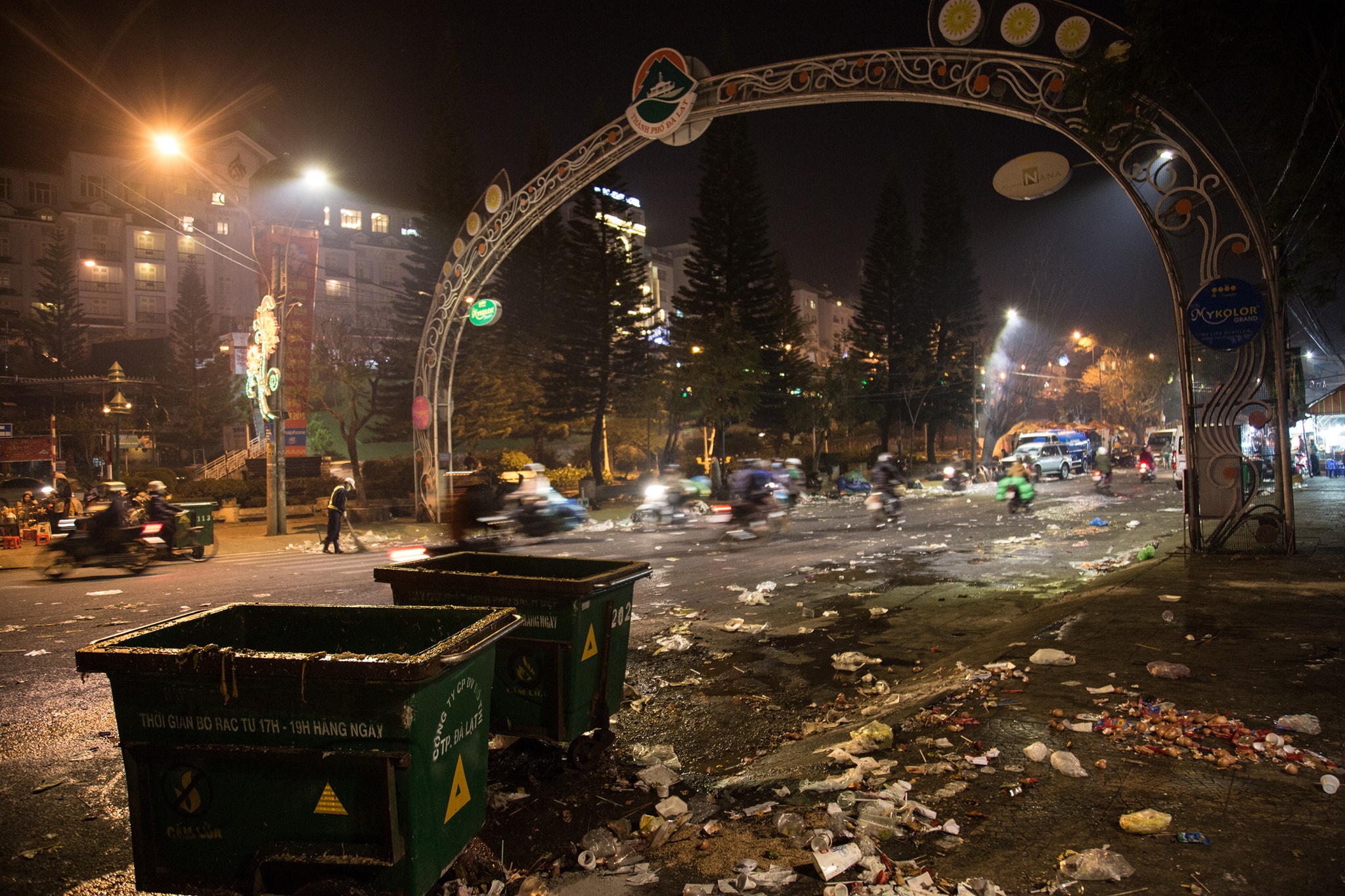 Da Lat ngap rac sau ky nghi Tet anh 4