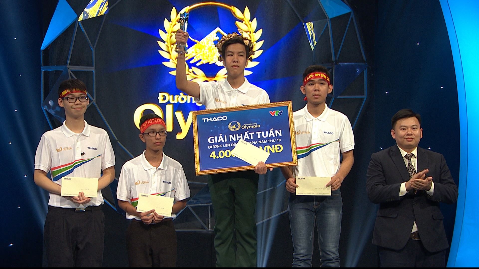 Duong len dinh Olympia anh 1