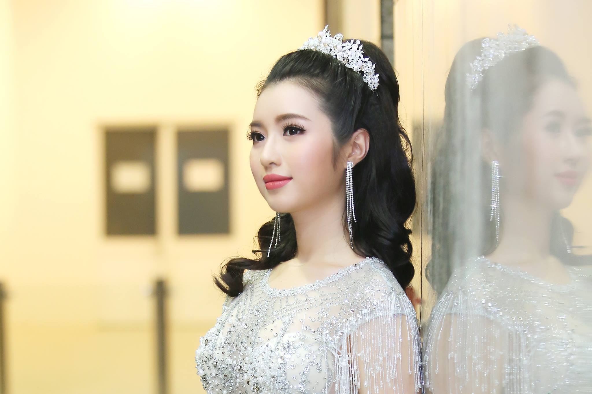 co gai doi thoai voi ty phu Jack Ma gio ra sao anh 2