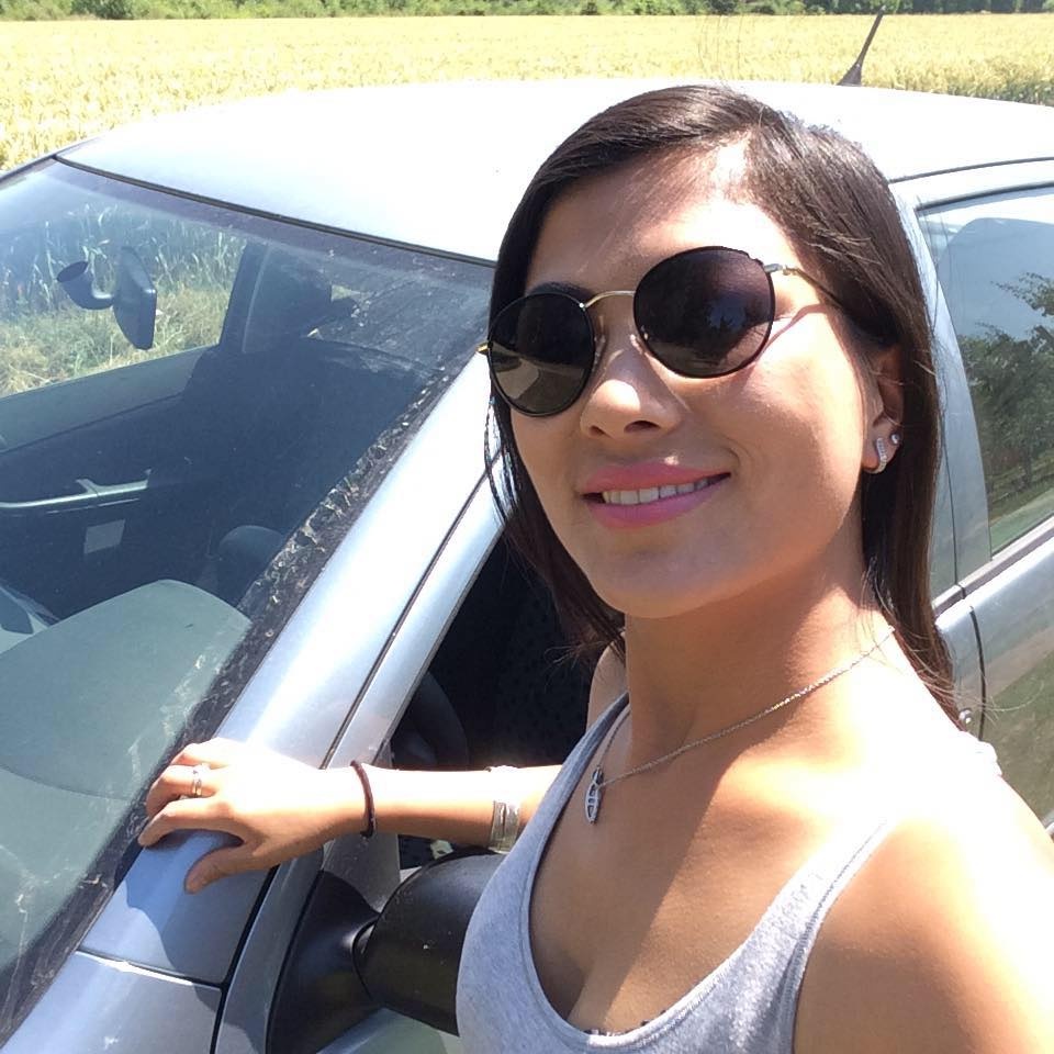 Cuoc song cua co be H'Mong noi tieng Anh nhu gio anh 17