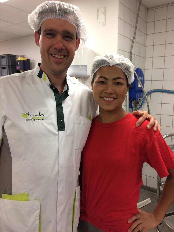 Cuoc song cua co be H'Mong noi tieng Anh nhu gio anh 6