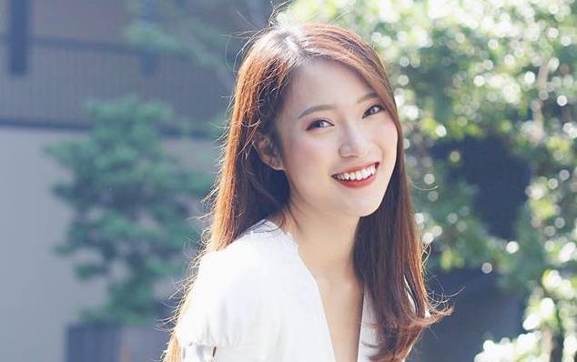 Khanh Vy dien lai clip 7 thu tieng tung 'gay bao mang' hinh anh